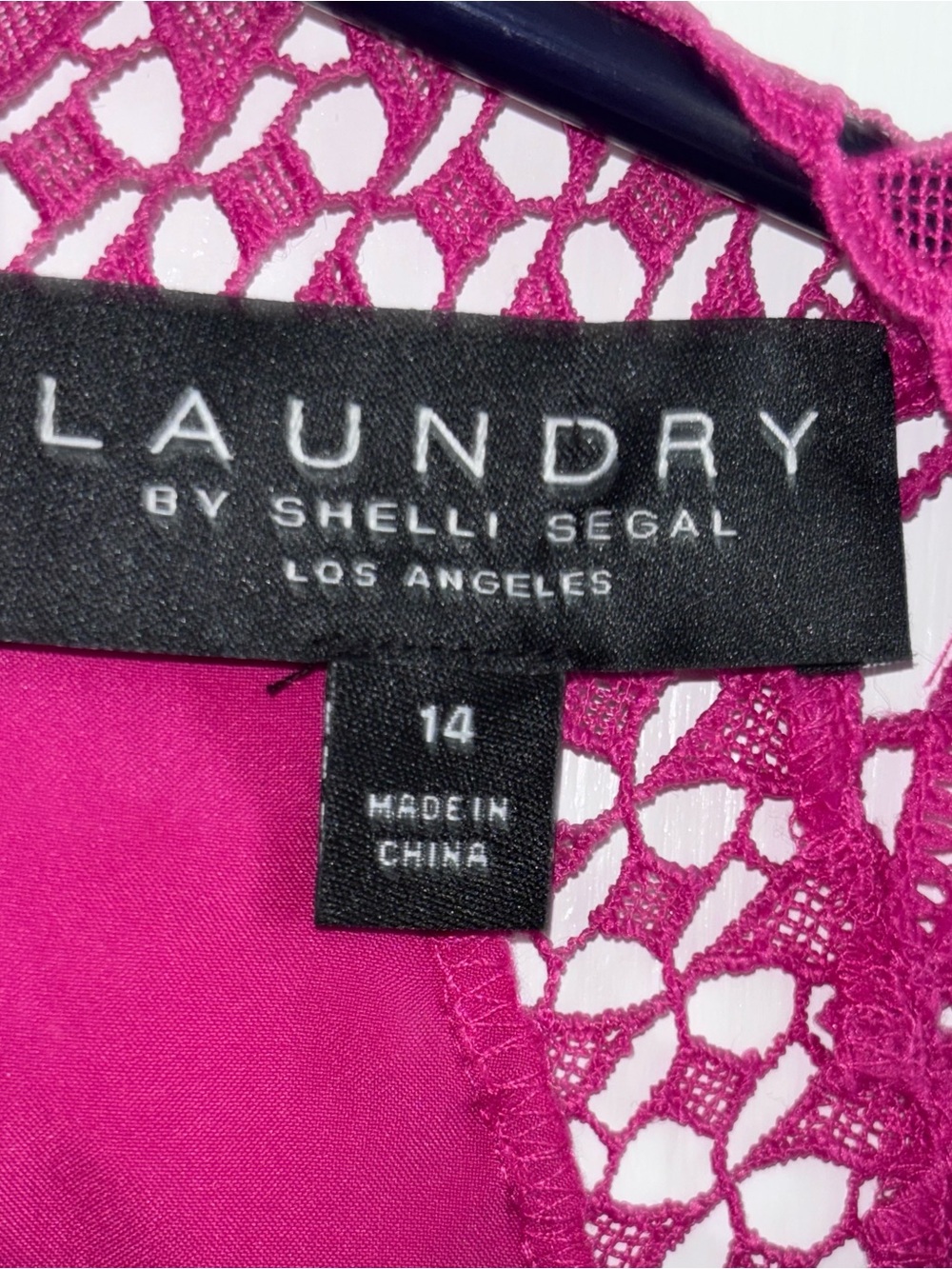 Laundry by Shelli Segal Raspberry Pink Lace Overlay Sleeveless Top Size 14 - Picture 4 of 7